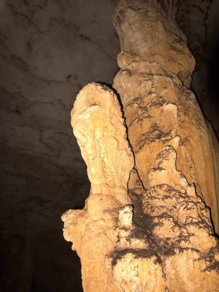 Estalactites Magníficas Uma Caverna Reserva Ankaran Madagascar — Fotografia de Stock