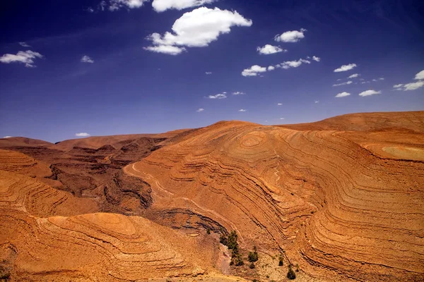 摩洛哥的高阿特拉斯山脉的荒凉岩石 — 图库照片
