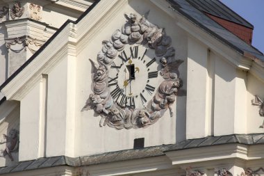 Eski kilise saat, ölçü birimi tam olarak ne zaman