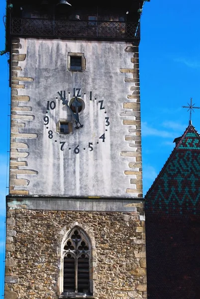 Torre Del Reloj Mostrando Cinco Minutos Doce — Foto de Stock
