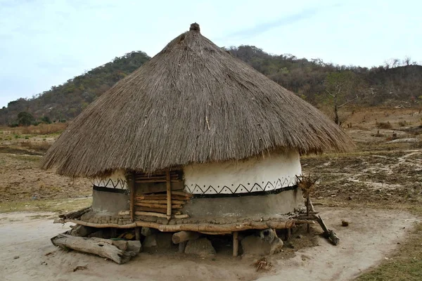 Hut Van Arme Inboorlingen Mozambique — Stockfoto