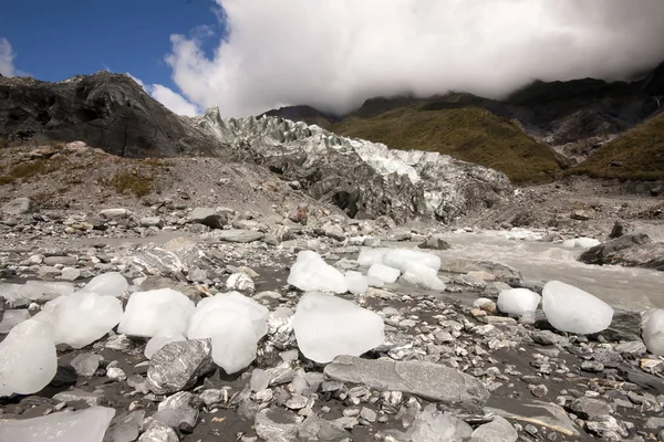 Pedaços Gelo Caem Glaciar Fox Nova Zelândia Ilha Sul — Fotografia de Stock