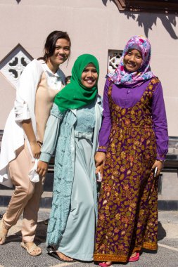  Festively ramazan, sonunda Müslüman kadınlar Nusa Penida-Bali, Endonezya giyinmiş