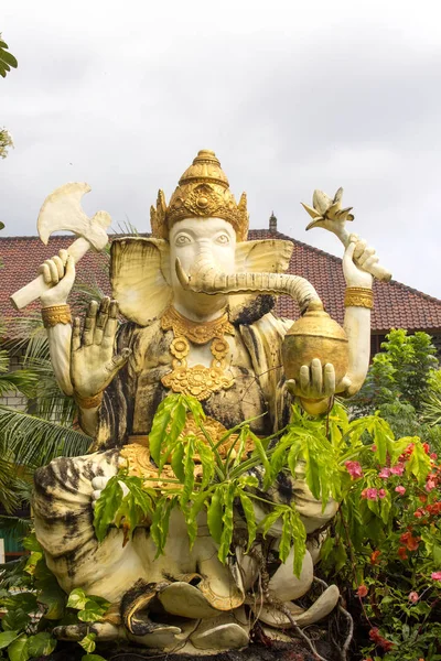 Estatua Del Dios Ganesha Nusa Penida Indonesia —  Fotos de Stock