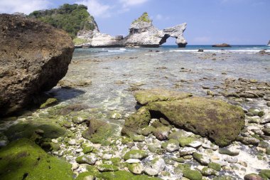  beyaz kumlu plaj Atuh, Nusa Penida , Endonezya