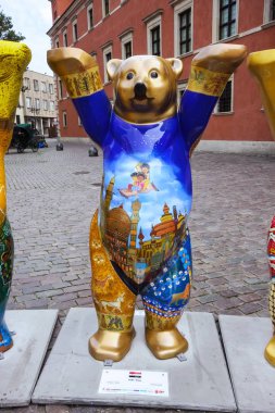 kayalar ile yosun Nusa Penida, Endonezya kaplı