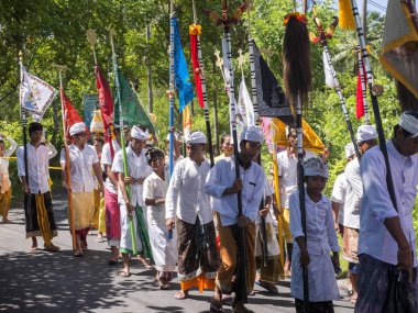 Nusa Penida, Endonezya Bali Hindu törenleri tam kutluyor moon 