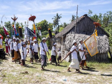 Nusa Penida, Endonezya Bali Hindu törenleri tam kutluyor moon 