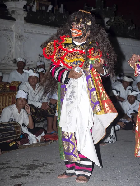 Ropa Festiva Ceremonias Hindúes Toyopakeh Nusa Penida Indonesia — Foto de Stock