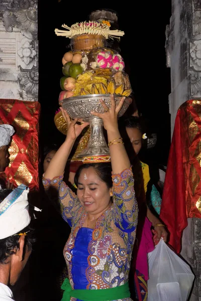 Actores Hindúes Durante Las Ceremonias Toyopakeh Nusa Penida Bali —  Fotos de Stock