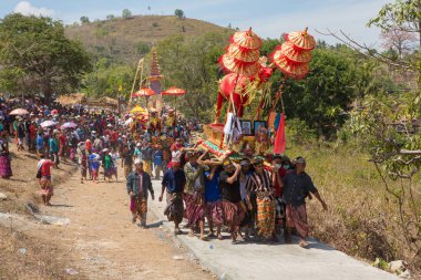 Hindu cenazesi, Sebuluh, Nusa Penida provinz. Bali, Endonezya 