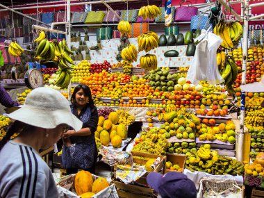 renkli pazar yeri: Arequipa, Peru