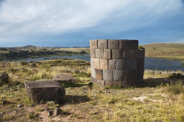 Turist: Puno Peru, Peru Andes Silustani mezarları