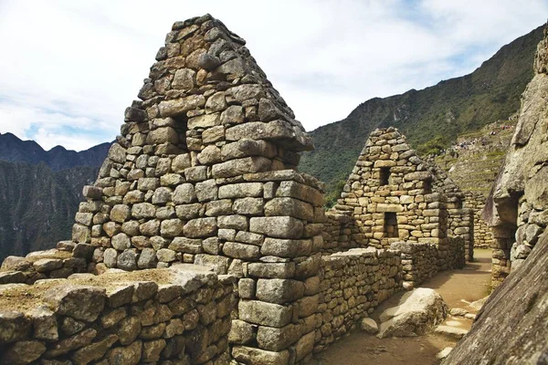 Görünümü, antik Inca şehir, Machu Picchu. 15-yy Inca sitesi. 'kayıp şehir İnka'. Machu Picchu tapınak kalıntıları. UNESCO Dünya Mirası Sit alanı. Peru
