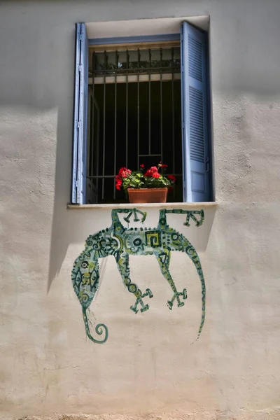Çizim Kertenkele Yunanistan Ile Açık Pencere — Stok fotoğraf