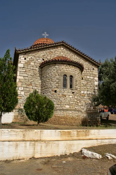 Χαρακτηριστική Πέτρινη Εκκλησία Ελλάδα — Φωτογραφία Αρχείου