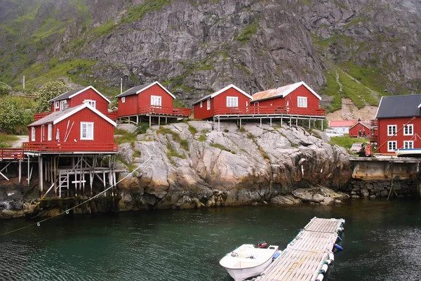 Casas Madeira Típicos Vermelhos Costa Noruega — Fotografia de Stock