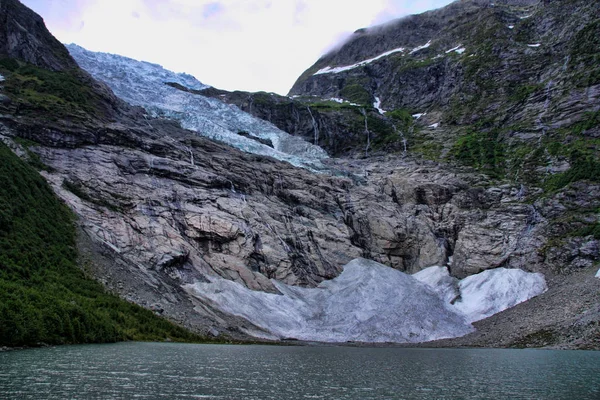 Topniejący Śnieg Górach Norwegii — Zdjęcie stockowe