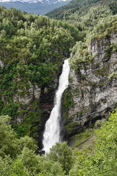 Die Schönheit Norwegischer Wasserfälle — Stockfoto