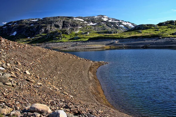 Agua Cristalina Las Montañas Los Lagos Noruegos Noruega Escandinavia — Foto de Stock