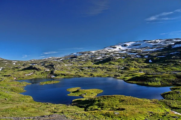 Agua Cristalina Las Montañas Los Lagos Noruegos Noruega Escandinavia —  Fotos de Stock