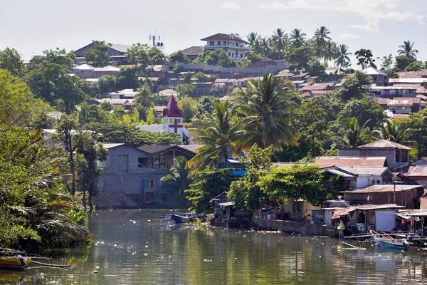 Casas Paja Junto Río Manado Sulawesi Indonesia — Foto de Stock