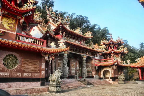 Bir Şekilde Dekore Edilmiş Renkli Manastırları Tayvan — Stok fotoğraf