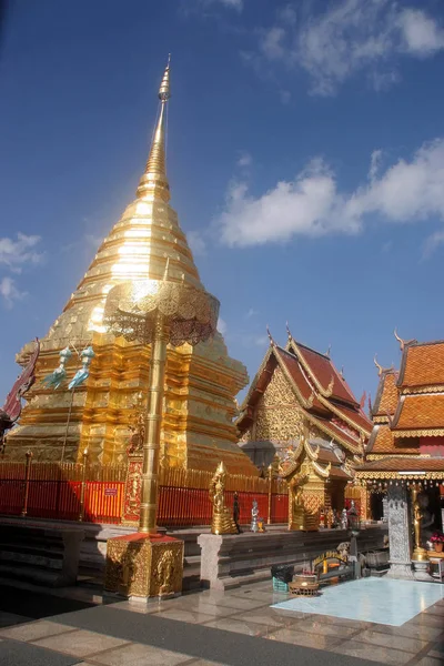 Wspaniałej Świątyni Buddyjskiej Chiang Mai Tajlandia — Zdjęcie stockowe