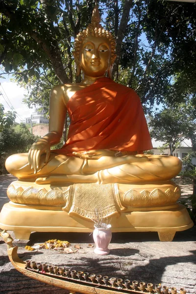 Obrovské Soška Buddhy Horách Severní Thajsko — Stock fotografie