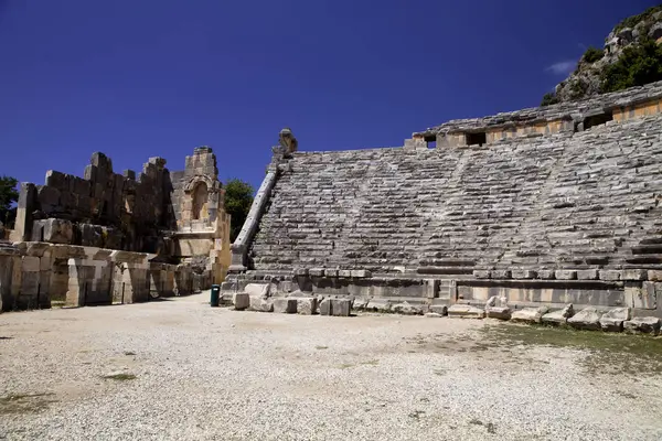 Руины Древнего Амфитеатра Сиде Турция — стоковое фото