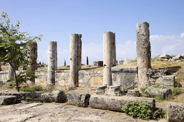 Hierapolis, Türkiye. Antik mezarlar nekropol II - XIX yüzyıl