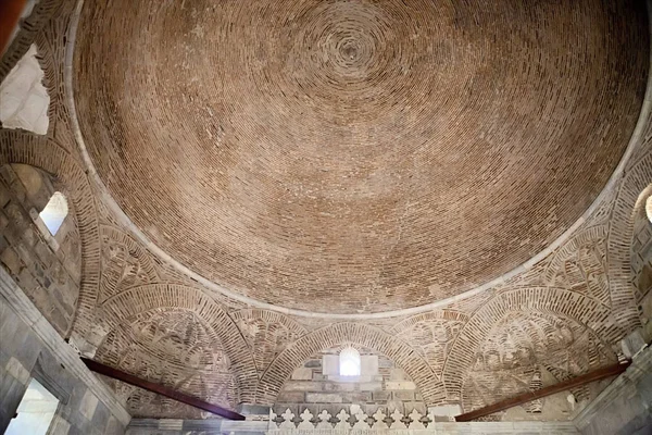 Cúpula Ladrillo Una Mezquita Del Siglo Xiv Milet Turkay —  Fotos de Stock