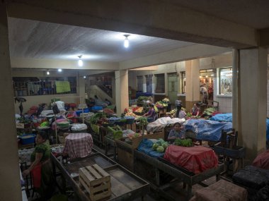 Antigua, Guatemala 2 Şubat 2019: Santiago Atitlan kapalı pazar tarımsal üretimi, göl Atitl n, 2 Şubat 2019 dolu Antigua, Guataemala