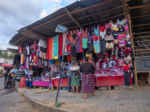 Mercado local en Guatemala central, Quetzaltenango, Guatemala — Foto de Stock