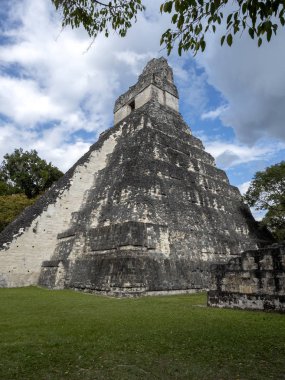 Piramitleri ülkenin en önemli Maya şehir Tikal Park, Guatemala