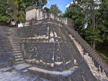 Piramitleri ülkenin en önemli Maya şehir Tikal Park, Guatemala