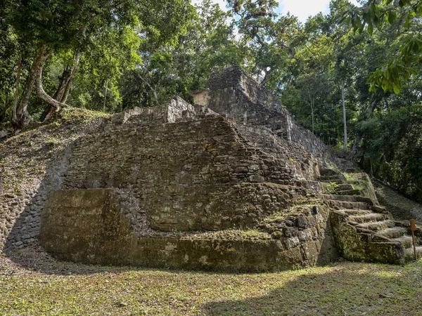 Parc national Yaxha Nakum Naranjo, Monument archéologique maya, Guatemala — Photo