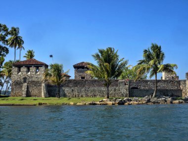 Rio Dulce, Guatemala eski taş kale