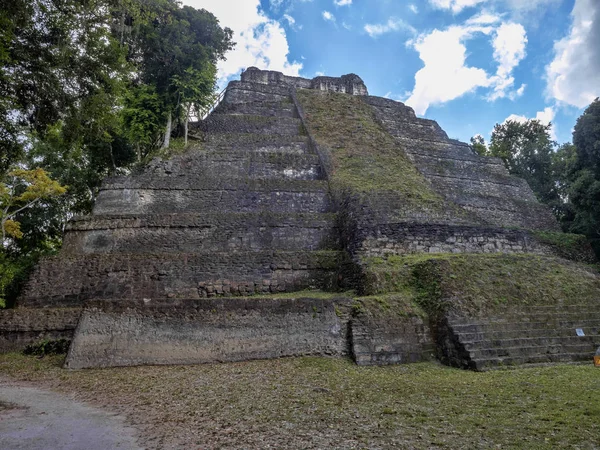 Parque Nacional Yaxha Nakum Naranjo, Monumento Arqueológico Maia, Guatemala — Fotografia de Stock