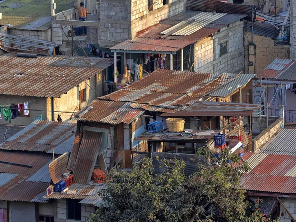 Fattiga bor i Guatemala City — Stockfoto