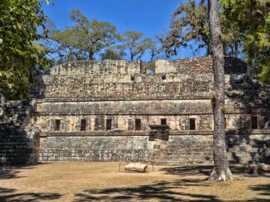 Guatemala sınırına yakın Maya uygarlığının Copan sit alanı. 5 ana klasik Krallık Dönemi için 9 yy başkenti oldu.