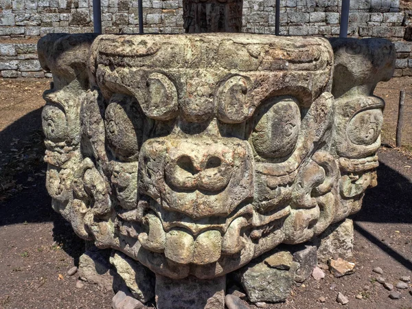 Copán sitio arqueológico de la civilización maya, no muy lejos de la frontera con Guatemala. Fue la capital del período principal del reino clásico desde el siglo V hasta el siglo IX dC. . — Foto de Stock