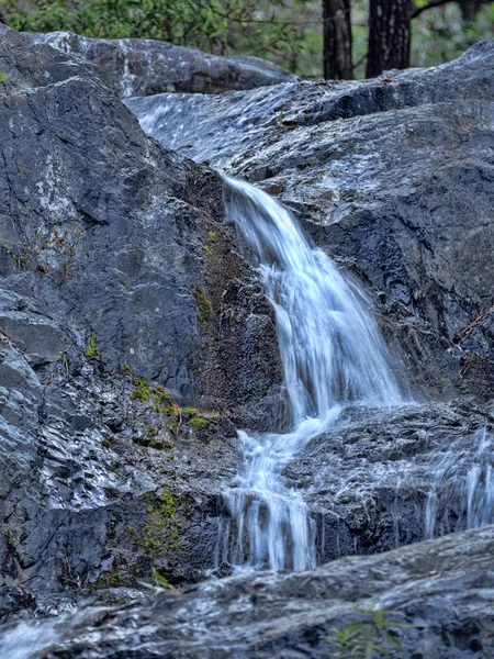 Pequena cachoeira na rocha, Salvador — Fotografia de Stock