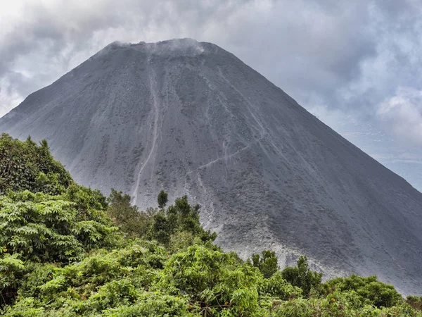 Θέα στο ηφαίστειο Ιζάλκο, Ελ Σαλβαδόρ — Φωτογραφία Αρχείου