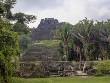 Xunantunich, Belize 'nin Maya arkeolojik anıtları