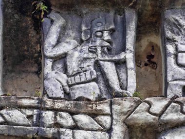 Taş kazınmış Maya sahneleri detayları. Aarcheological sitesi, xunantunich, Belize
