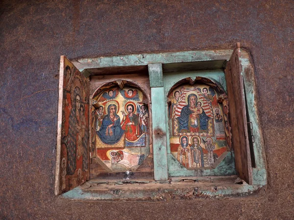 Náboženské fresky na zdech sjednoceného kláštera Tana Haik ASUS u jezera Tana v Etiopii — Stock fotografie
