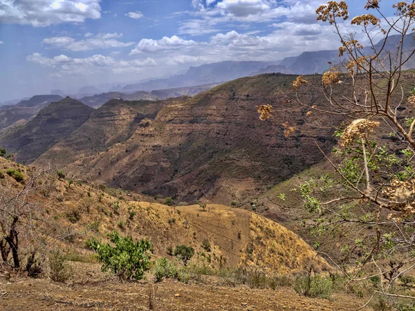 Красота горного ландшафта в северной Эфиопии — стоковое фото