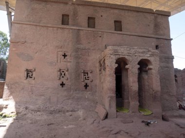 Kiliselerin en büyüğü Medhane Alem, Lalibela, Etiyopya'dır.