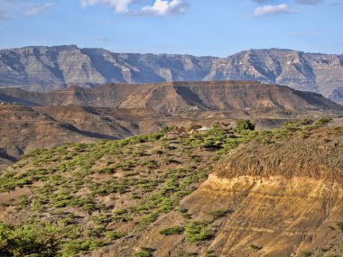 Dağlarda yerlilerin küçük evler, Amhara eyaleti, Etiyopya.